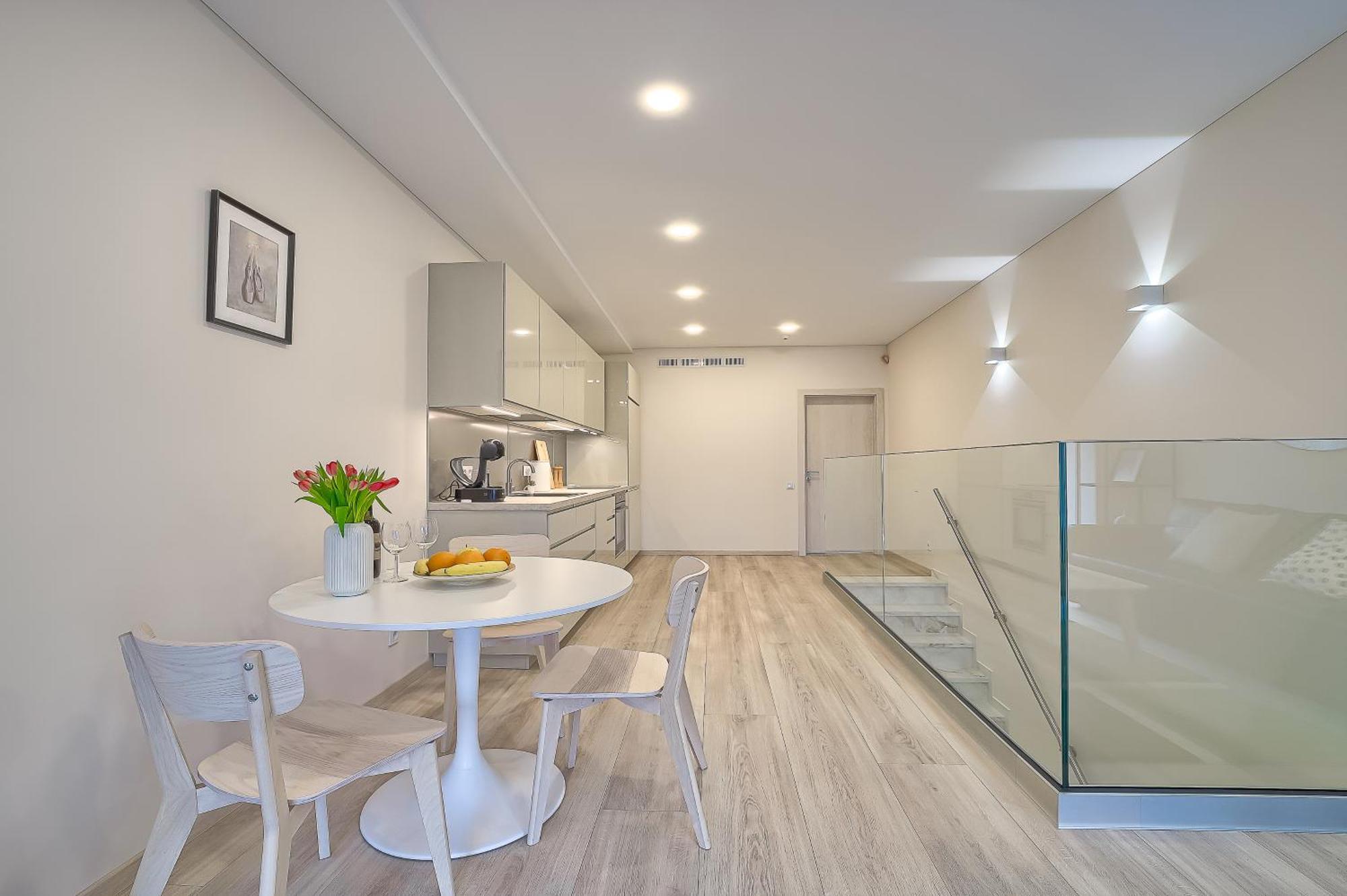Apartment Business-class 2 X Free Parking X Self Check In 24x7 *
