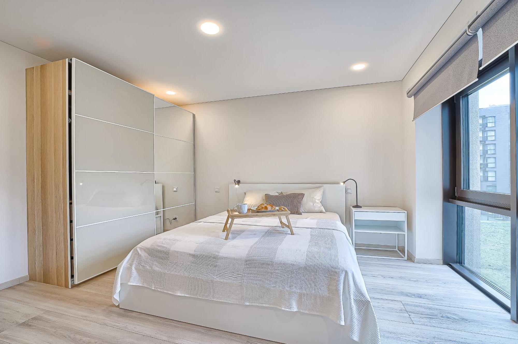 Business-class 2 X Free Parking X Self Check In 24x7 Apartment